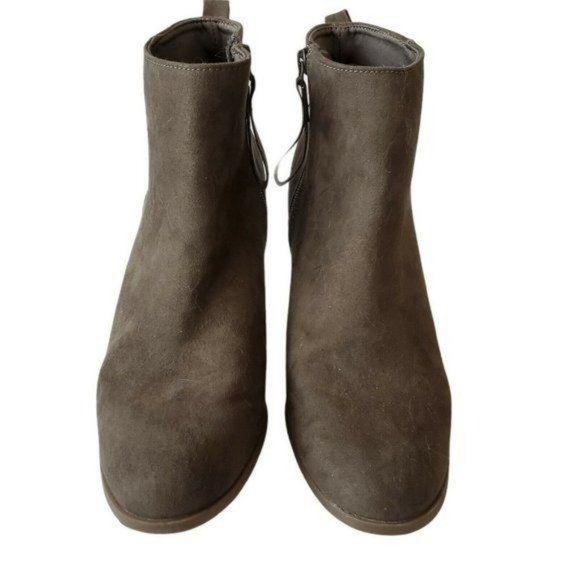 Old Navy Oregon Trail Olive Mid Ankle Boots 10 Block Heel Zipper Minimalist Chic - Picture 4 of 12